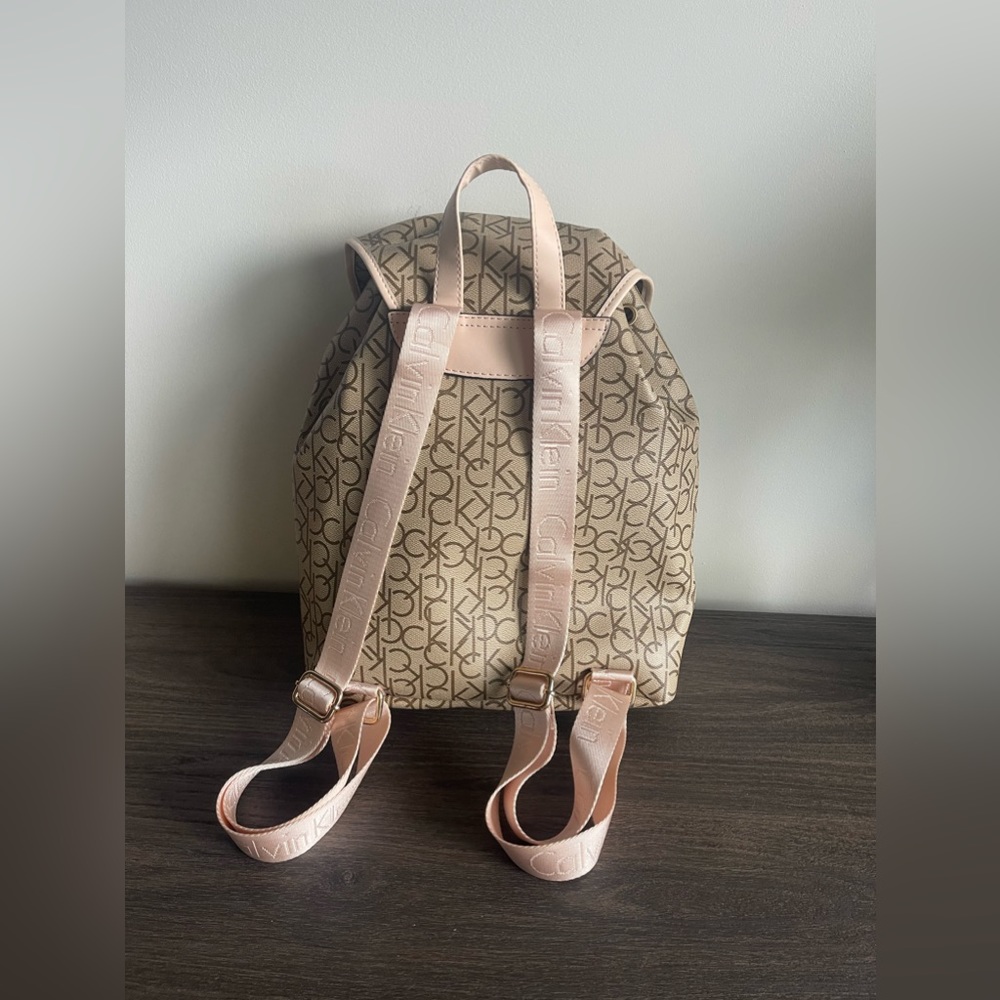 Calvin Klein backpack - Picture 2 of 7